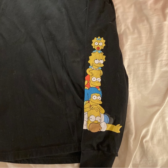 American Eagle  Large The Simpsons Black Long Sleeve T-shirt - Picture 4 of 4